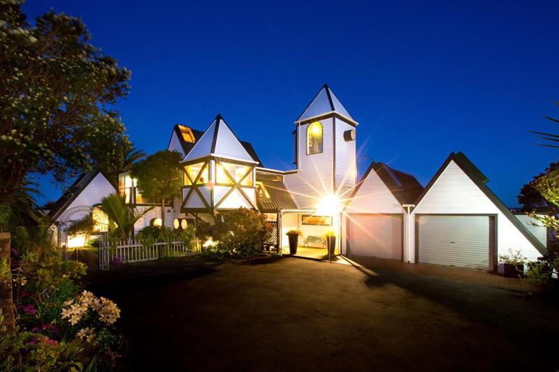 Tivoli Homestay New Plymouth Bagian luar foto