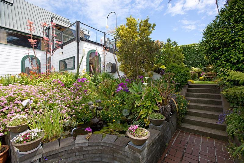 Tivoli Homestay New Plymouth Bagian luar foto